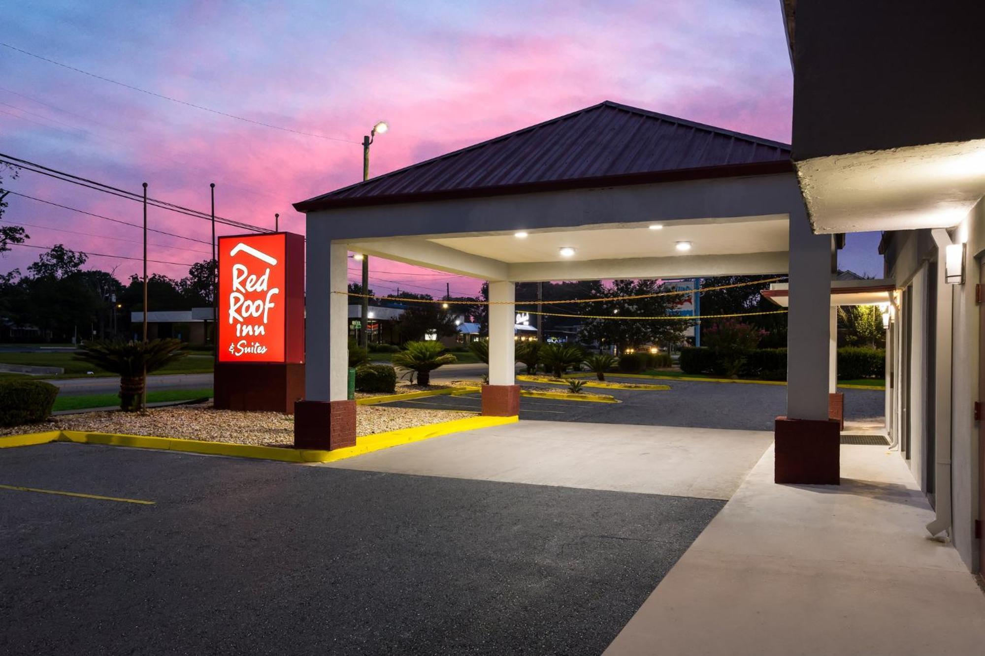 Red Roof Inn & Suites Statesboro - University Exterior foto