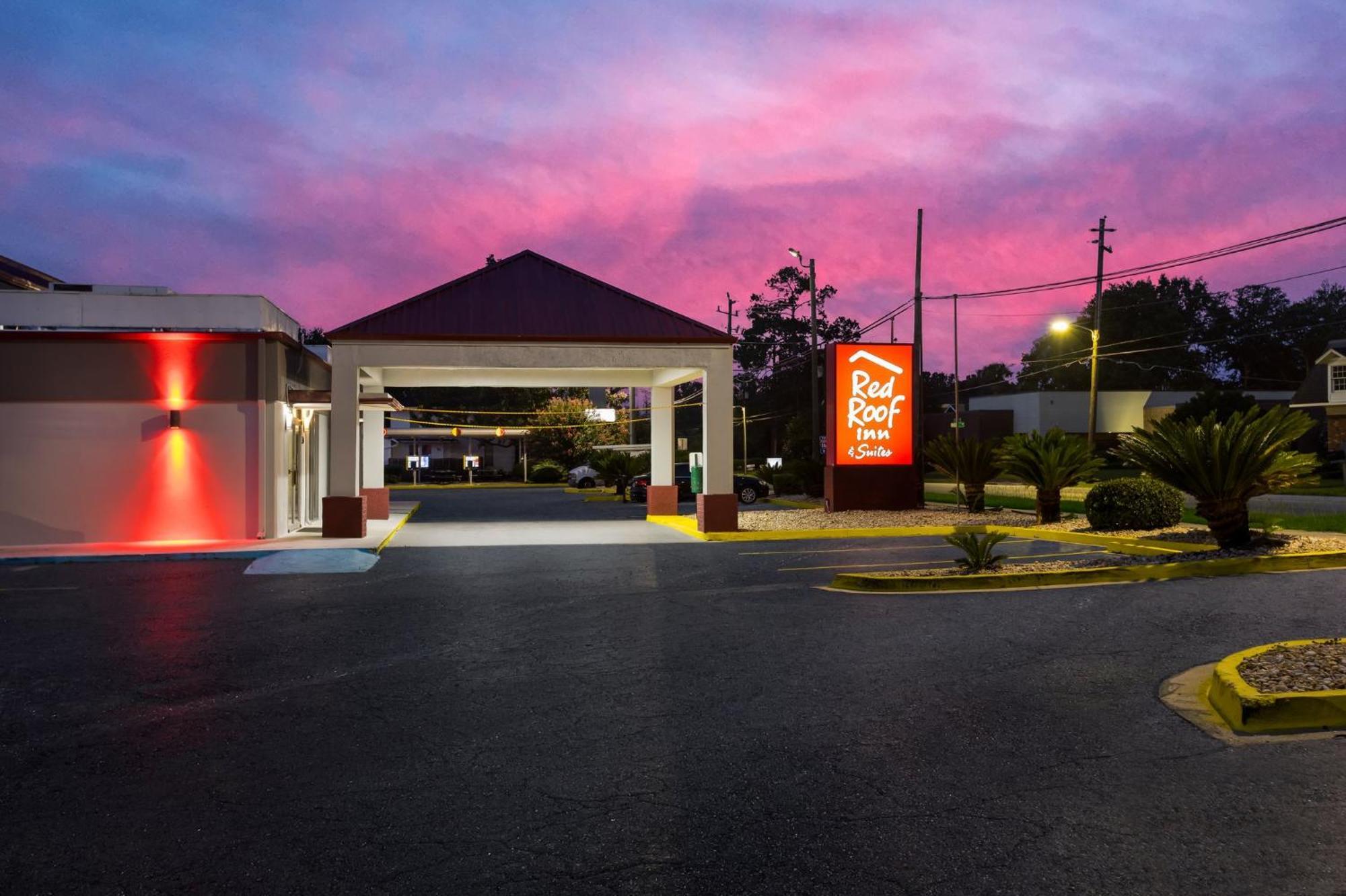 Red Roof Inn & Suites Statesboro - University Exterior foto